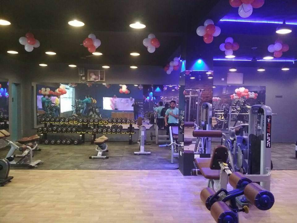 Gurugram-Sector-69-Celebrity-Fitness_855_ODU1_OTU3OA