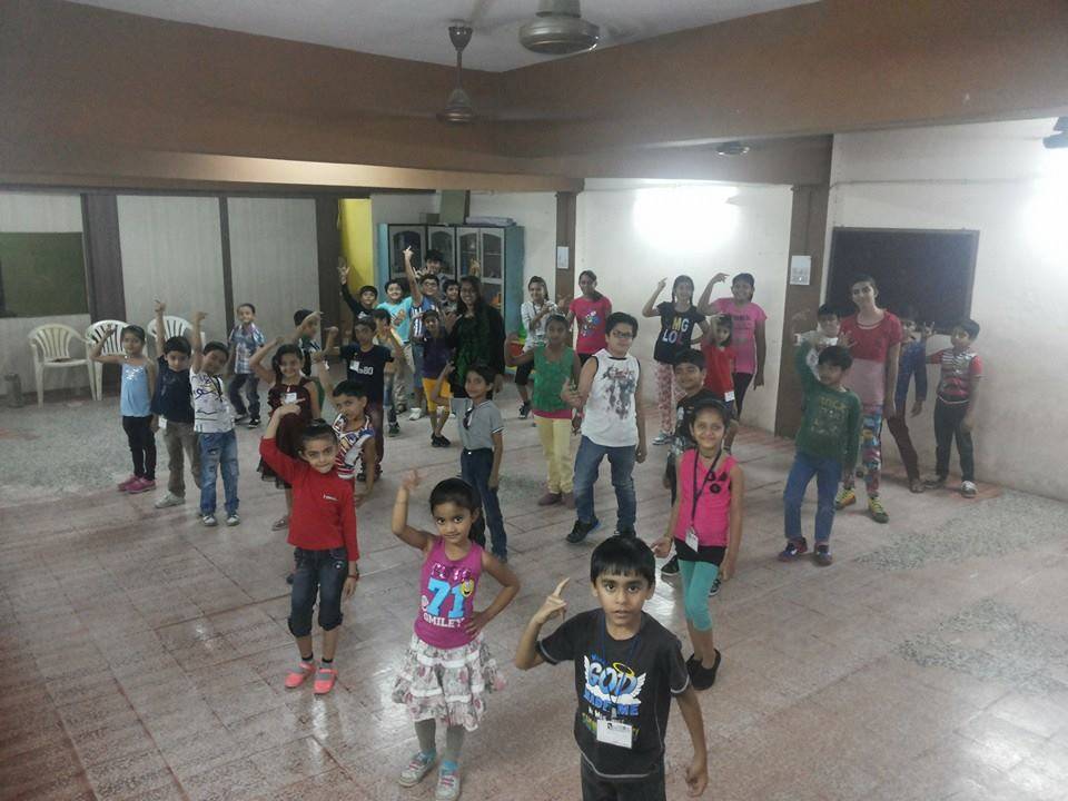Rajkot-Kalawad-Road-Favourite-Fitness_1189_MTE4OQ_OTAzMg