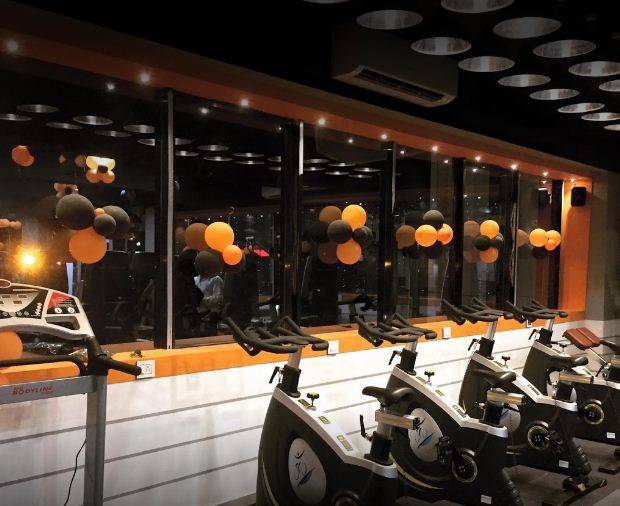 Surat-Sudama-chowk-F-and-S-Fitness_1118_MTExOA_MTAzNDk