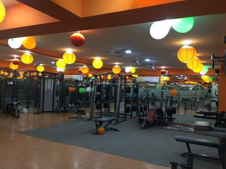 Ahmedabad-Navrangpura-Orange-fitness_250_MjUw_NzgxNg