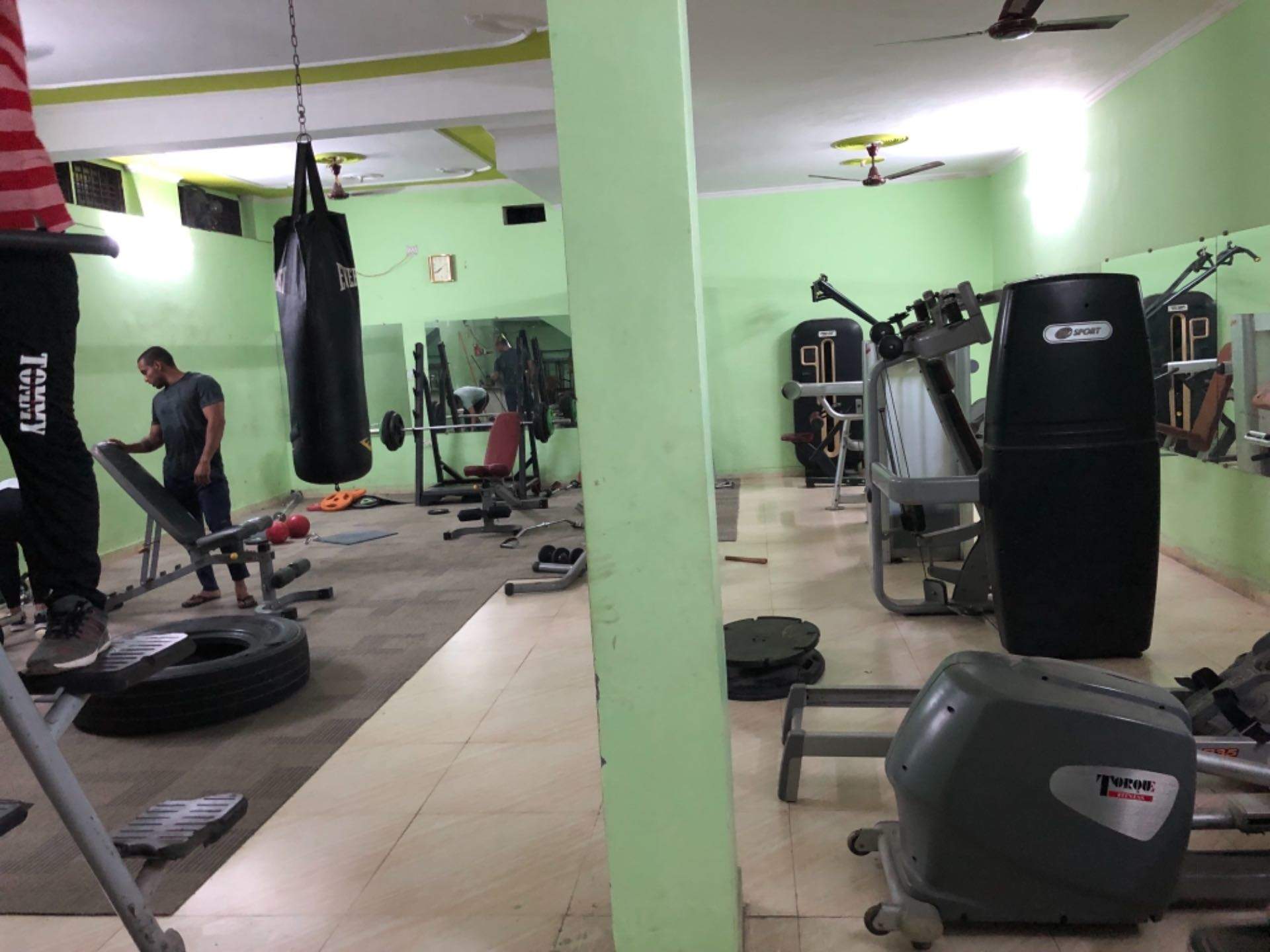 Noida-Sector-45-Your-fitness-factory_902_OTAy
