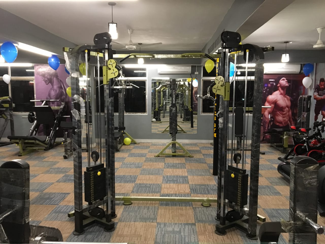 porbandar-mg-rd-Muscles-Holics-Gym_2998_Mjk5OA_OTA4OQ
