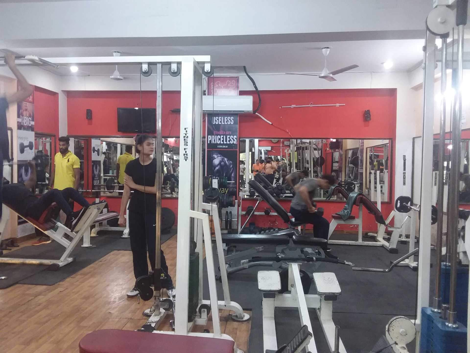 jaipur-raja-park-Fitness-First-Gym-_478_NDc4_MTYwMA