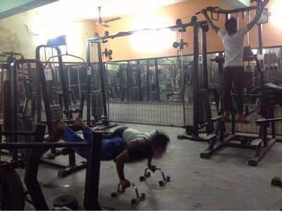 Noida-Sector-22-The-Iron-Pumper's-Gym_872_ODcy_MzAzNw